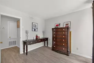 2333 Bering Dr, Houston, TX 77057 - Photo 32