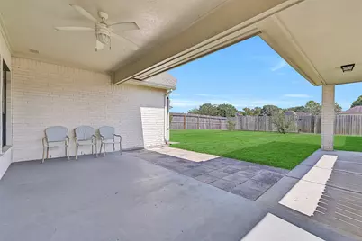 2505 Sarasota Drive, Friendswood, TX 77546 - Photo 32