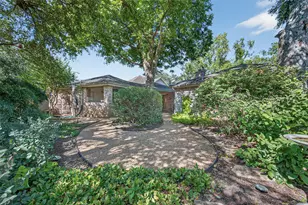 13931 Kingsride Ln, Houston, TX 77079 - Photo 32