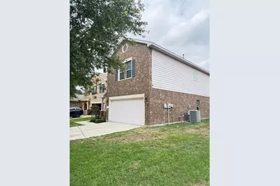 2047 Beacon Chase Court, Spring, TX 77373 - Photo 4