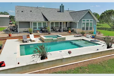 1940 County Road 335, Shiner, TX 77984 - Photo 20