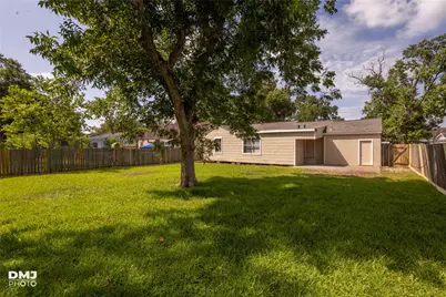 3140 Boyd Avenue, Groves, TX 77619 - Photo 22