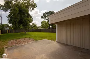 3140 Boyd Ave, Groves, TX 77619 - Photo 24