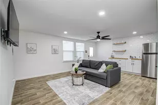 1924 Chapman St, Houston, TX 77009 - Photo 2