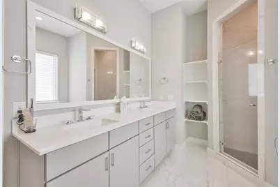 8411 Hempstead Road #H, Houston, TX 77008 - Photo 36