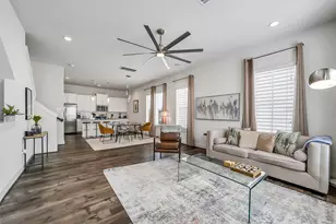 2009 Bauer Dr, Houston, TX 77080 - Photo 2