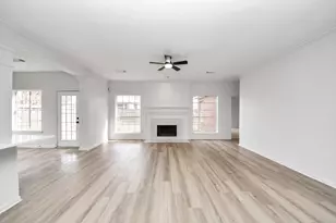 1726 Diamond Brook Dr, Houston, TX 77062 - Photo 2