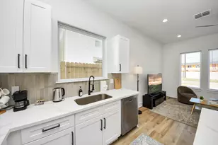 3907 Maggie St, Houston, TX 77051 - Photo 10