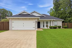 495 Moore Dr, Vidor, TX 77662 - Photo 1