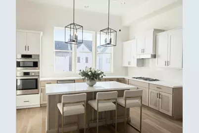 3311 Green Lilly Lane, Houston, TX 77008 - Photo 4