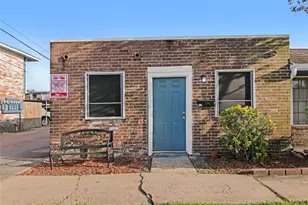 211 W F St, La Porte, TX 77571 - Photo 1