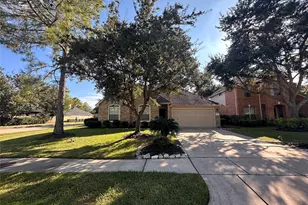 3734 Paigewood Dr, Pearland, TX 77584 - Photo 2