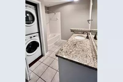 5353 Memorial Drive #1017, Houston, TX 77007 - Photo 6