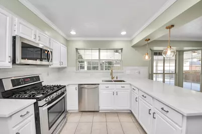 7807 Leaf Point Court, Houston, TX 77095 - Photo 12