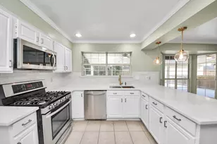 7807 Leaf Point Ct, Houston, TX 77095 - Photo 12