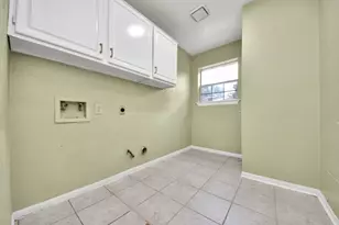 7807 Leaf Point Ct, Houston, TX 77095 - Photo 18