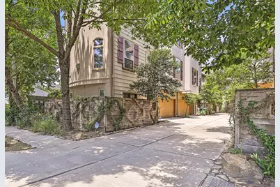 5014 Schuler Street, Houston, TX 77007 - Photo 2