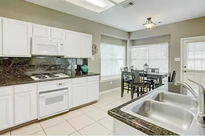 635 Presley Way, Sugar Land, TX 77479 - Photo 10