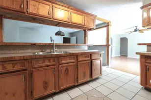 3719 Heatherbrook Dr, Houston, TX 77045 - Photo 16
