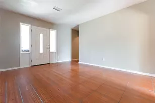 3719 Heatherbrook Dr, Houston, TX 77045 - Photo 4