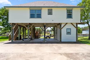 2777 Cr 291 Red Bend Rd, Sargent, TX 77414 - Photo 4