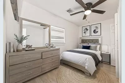 978 Saint Clair Street, Houston, TX 77088 - Photo 10