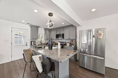 978 Saint Clair Street, Houston, TX 77088 - Photo 6