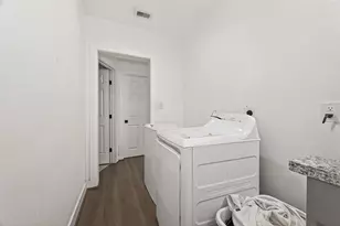 978 St Clair St, Houston, TX 77088 - Photo 8