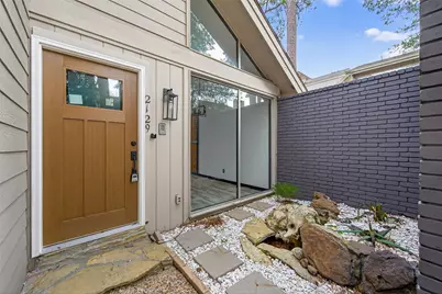 2129 Lake Village Drive, Houston, TX 77339 - Photo 1