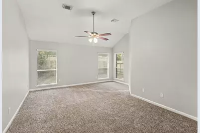 86 N Lace Arbor Drive, The Woodlands, TX 77382 - Photo 16
