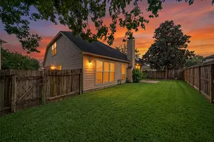 12735 Canterbury Dr, Houston, TX 77014 - Photo 2