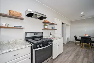 1507 Laird St, Houston, TX 77008 - Photo 2