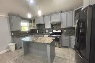 10002 Paintbrush Ln, Sugar Land, TX 77498 - Photo 14