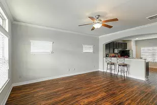 34 Woodland Hills Dr, Conroe, TX 77303 - Photo 4