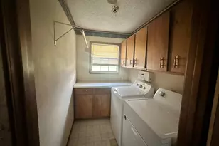 185 Powell Ln, Hemphill, TX 75948 - Photo 16