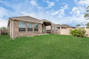 15039 Mission Ave, Mont Belvieu, TX 77523 - Photo 20