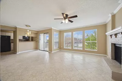 1500 Bay Area Boulevard #422, Houston, TX 77058 - Photo 4