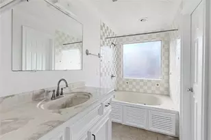 8502 Detroit St, Houston, TX 77017 - Photo 12