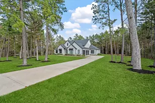 8513 Monarch Rdg Trl, Montgomery, TX 77316 - Photo 2