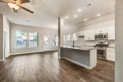 119 Winged Elm Court, Conroe, TX 77318 - Photo 6