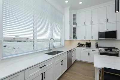 5704 Fairdale Lane #B, Houston, TX 77057 - Photo 6