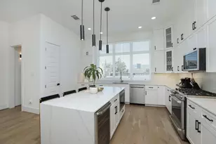 5704 Fairdale Ln, Houston, TX 77057 - Photo 4