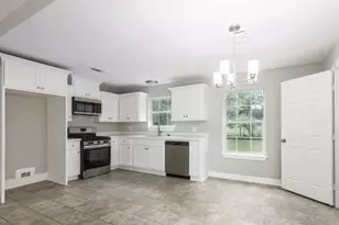 512 N Inwood Dr, Bridge City, TX 77611 - Photo 6