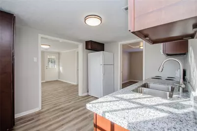 1051 W Little York Road, Houston, TX 77091 - Photo 12