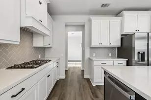 18702 Denio Site Dr, Cypress, TX 77433 - Photo 8