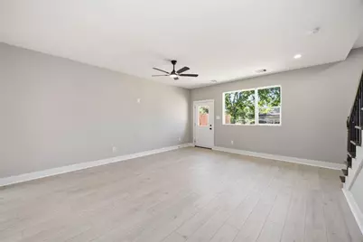 5827 Polly  Unit A Street #A, Houston, TX 77016 - Photo 10