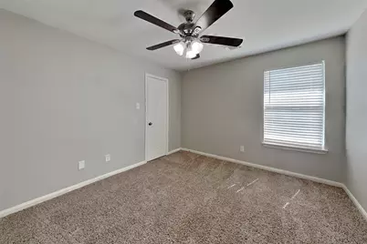 7031 Tallow Knoll Lane, Richmond, TX 77407 - Photo 12