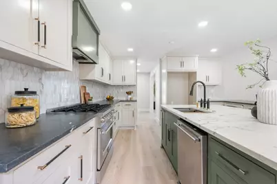 7525 Middlewood Street, Houston, TX 77063 - Photo 18