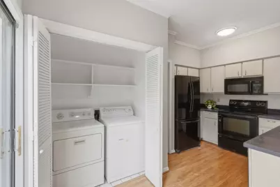 701 Bering Drive #102, Houston, TX 77057 - Photo 6