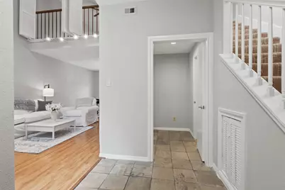 701 Bering Drive #102, Houston, TX 77057 - Photo 18